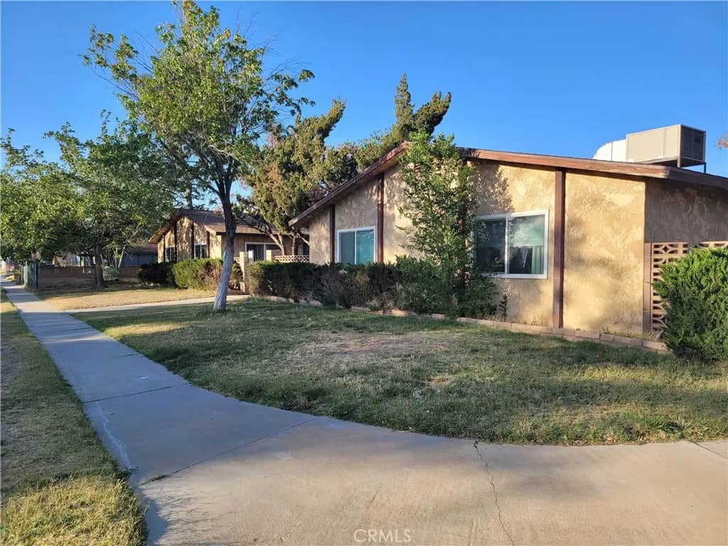 45100 Spearman Ave, Lancaster, CA — listing photo 1