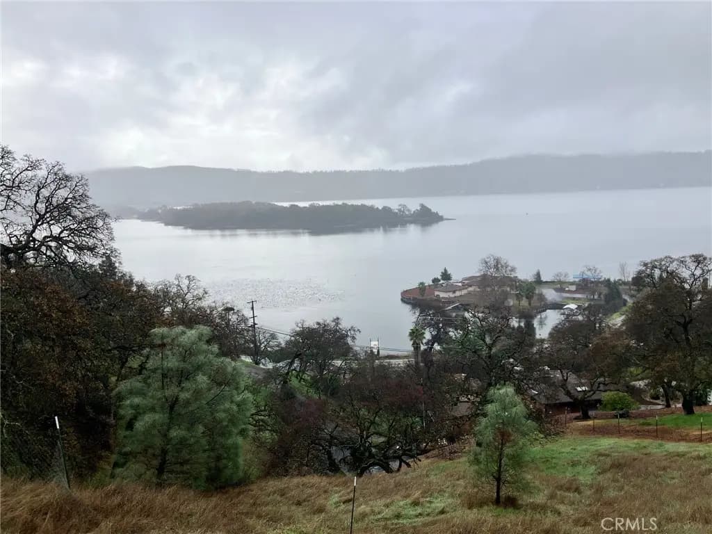 12039 Lakeview, Clearlake Oaks, CA — listing photo 1