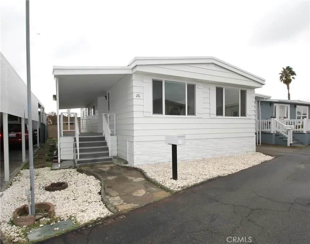 17705 S Western Ave 26, Gardena, CA — listing photo 1