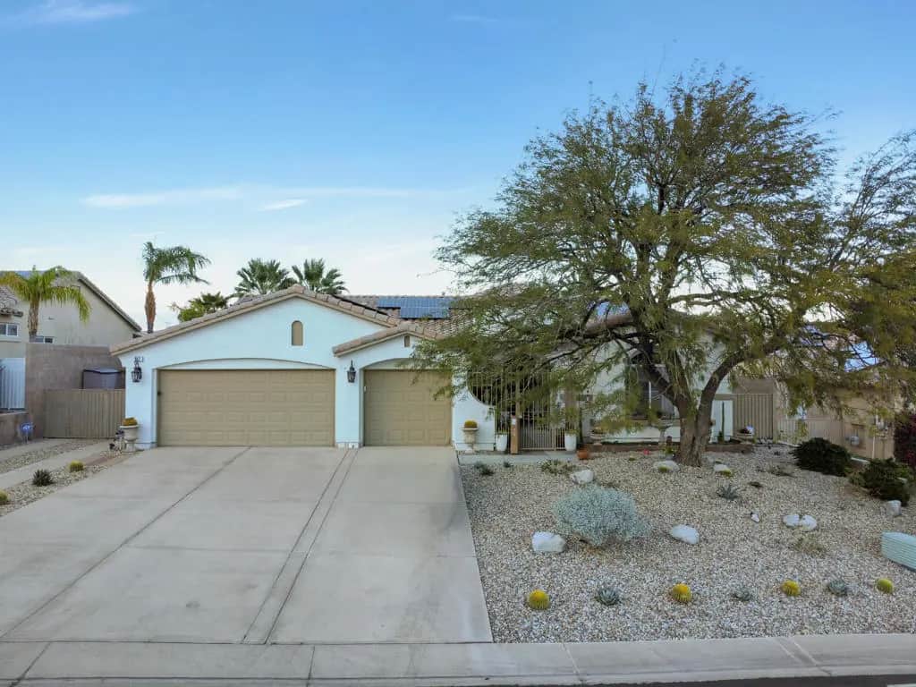 912 Tierra Lane, Palm Springs, CA — listing photo 1