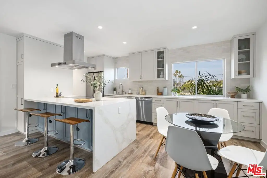 2002 4th Street 211, Santa Monica, CA — listing photo 1