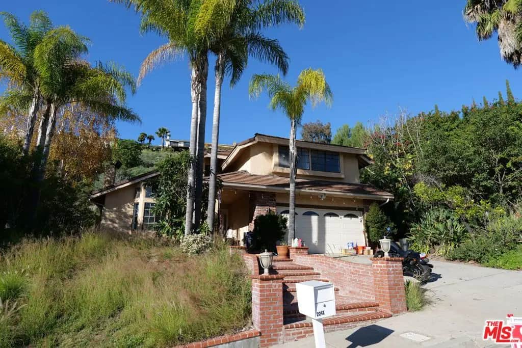 2241 Flintridge Drive, Glendale, CA — listing photo 1