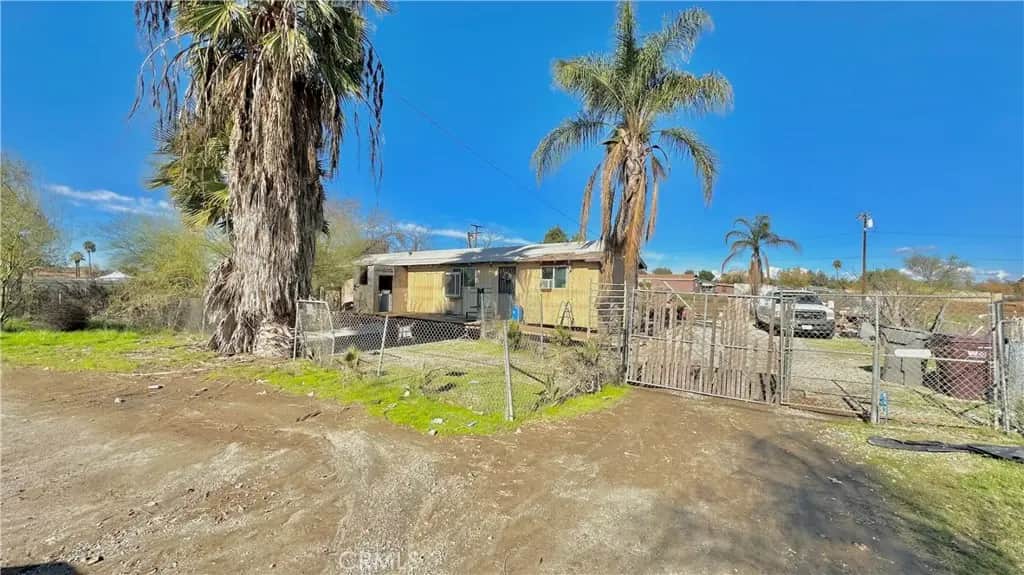 21274 Cajalco, Perris, CA — listing photo 1
