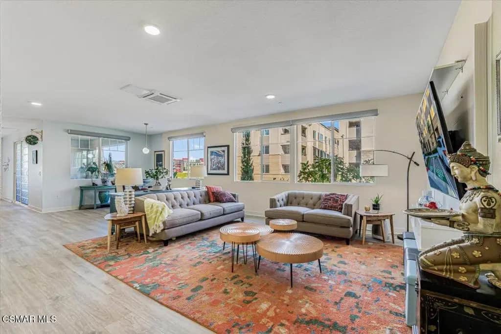2870 Wagon Wheel Road 203, Oxnard, CA — listing photo 1