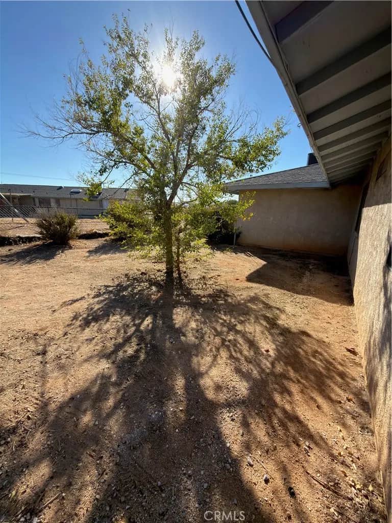 10547 Cochiti Road, Apple Valley, CA — listing photo 1