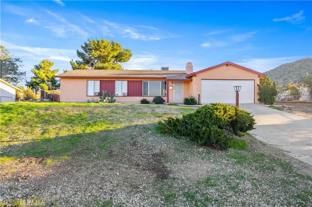 40020 176th Street E, Palmdale, CA — listing photo 1
