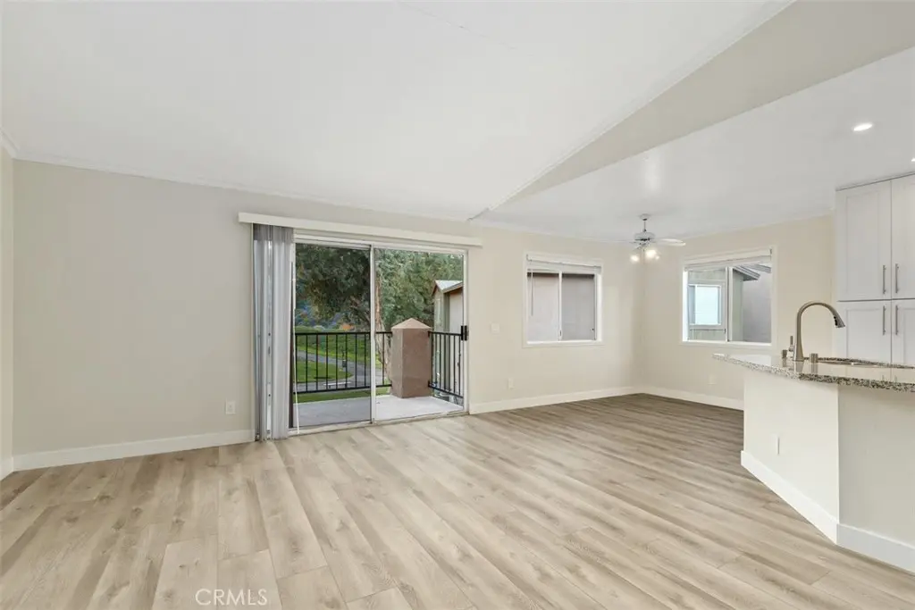 2576 Avenida Del Vista 204, Corona, CA — listing photo 1