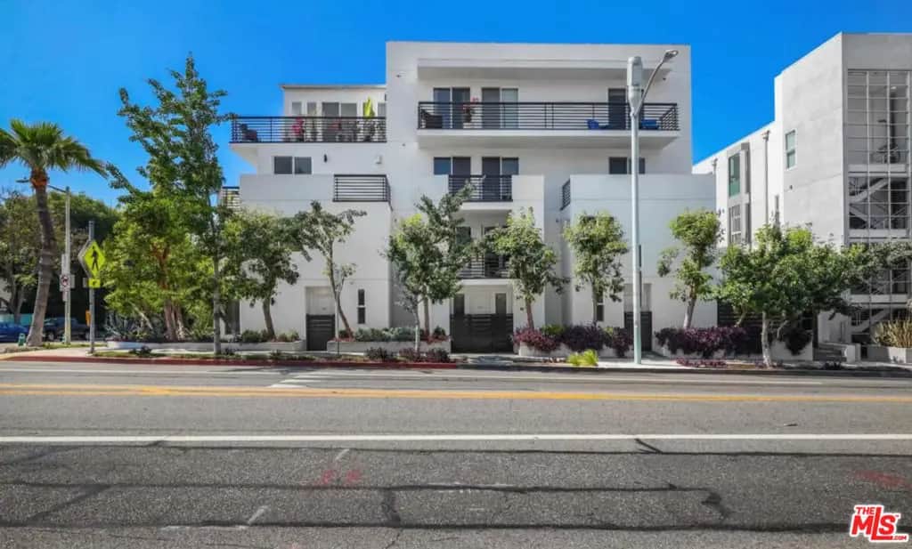1283 Havenhurst Drive 204, West Hollywood, CA — listing photo 1