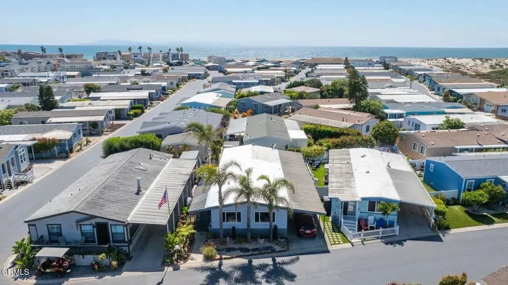 5540 W 5th Street 111, Oxnard, CA — listing photo 1