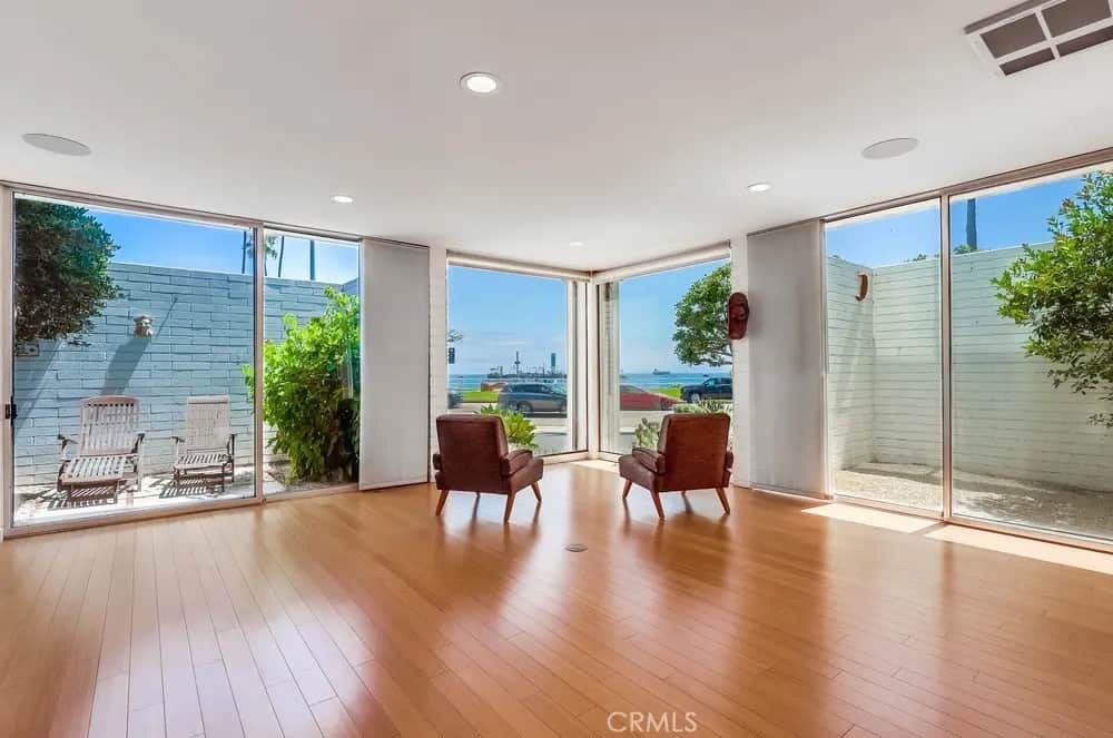 2999 E Ocean Boulevard 120, Long Beach, CA — listing photo 1