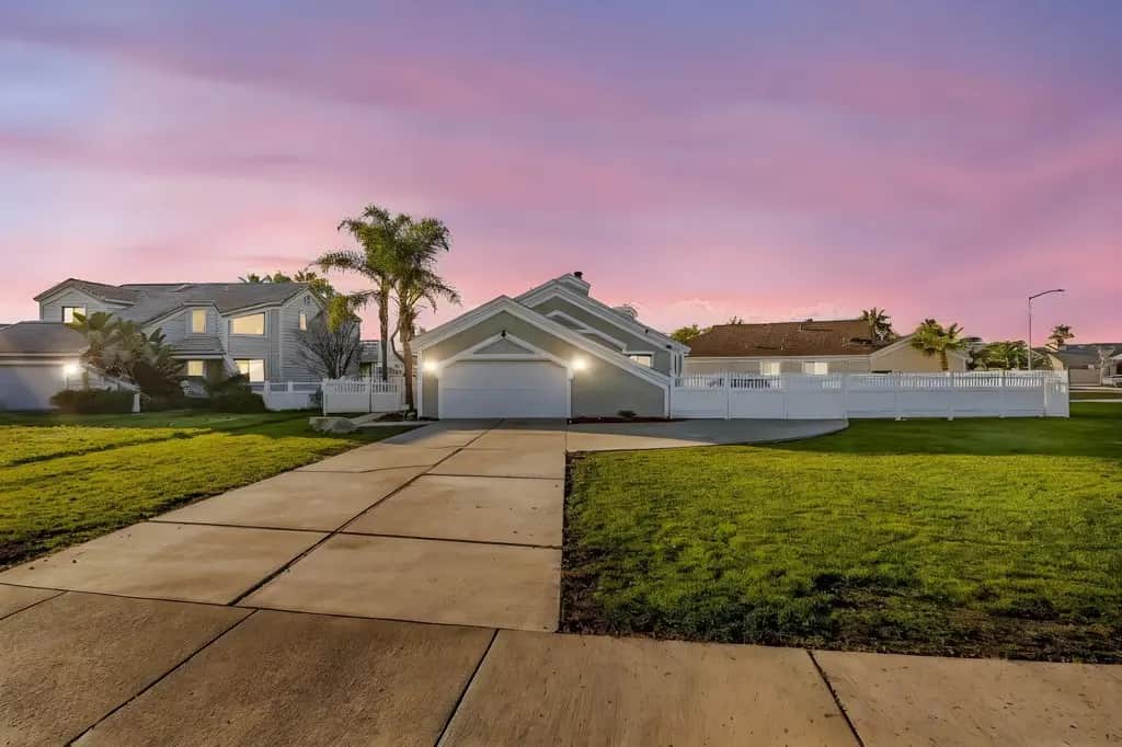 2102 Portside Court, Discovery Bay, CA — listing photo 1