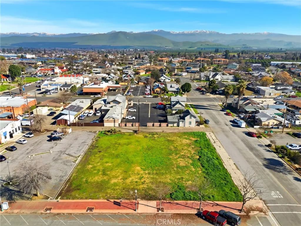 190 S Elmwood Avenue, Lindsay, CA — listing photo 1