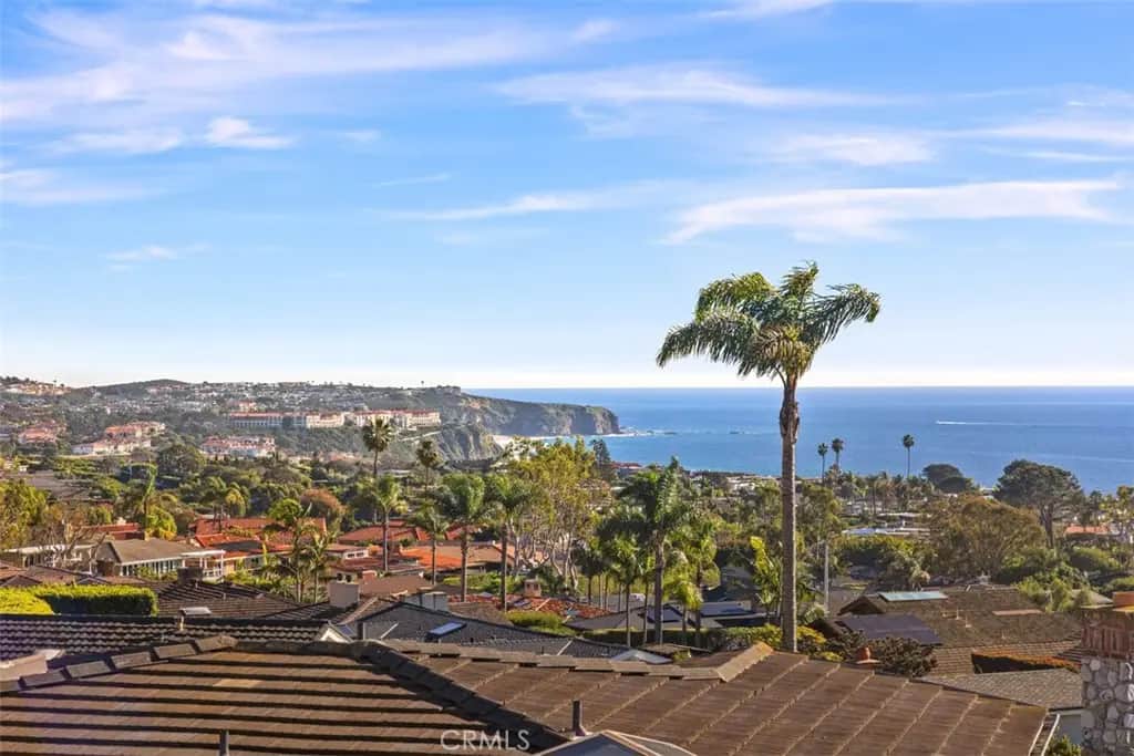 2 N Vista De La Luna, Laguna Beach, CA — listing photo 1