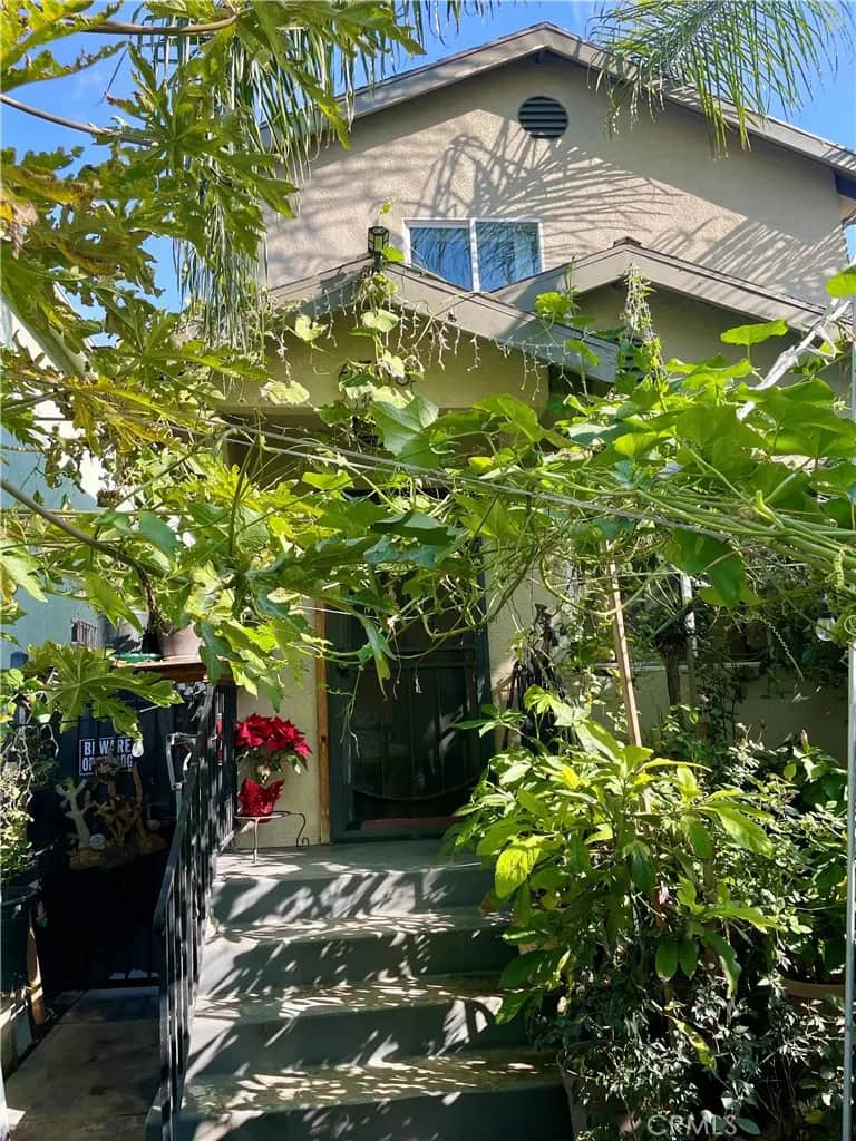 6558 S Van Ness, Los Angeles, CA — listing photo 1