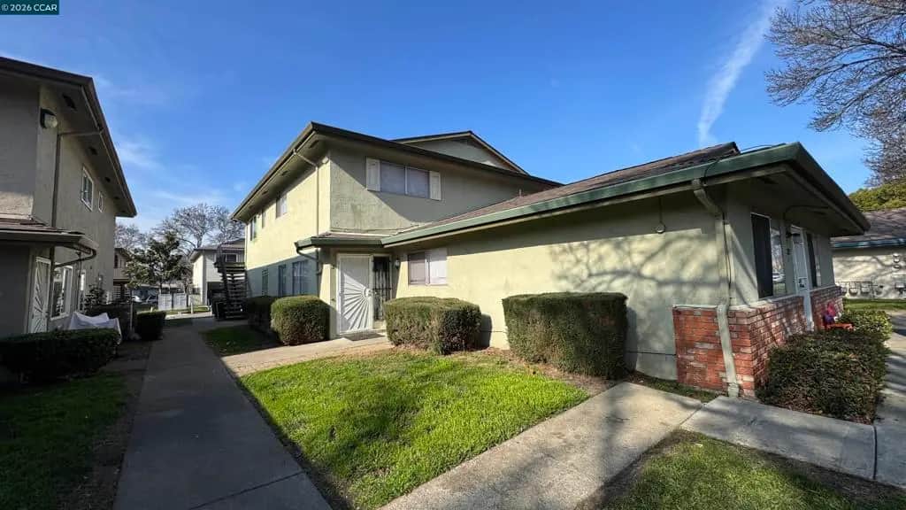 2122 Peppertree Way 2, Antioch, CA — listing photo 1