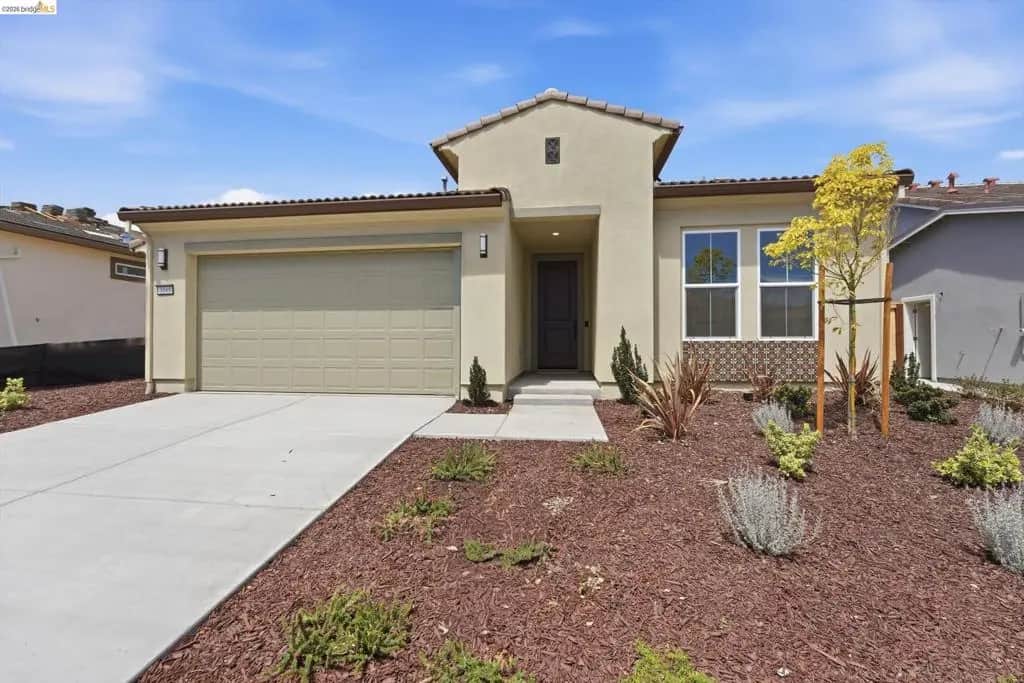 3185 Congressional Way, Hollister, CA — listing photo 1