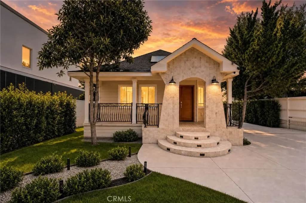 7142 Marshfield, Los Angeles, CA — listing photo 1