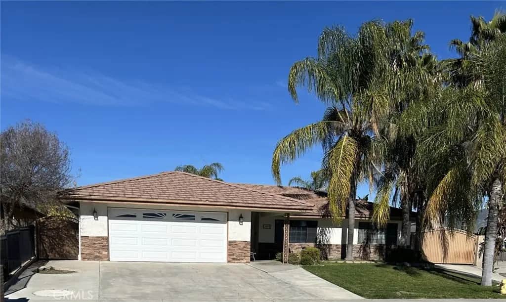 4098 Bordeaux, Hemet, CA — listing photo 1