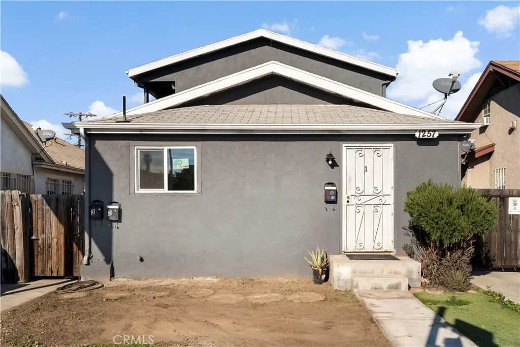 1257 W Vernon, Los Angeles, CA — listing photo 1