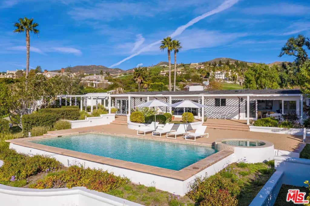 27727 Pacific Coast Highway, Malibu, CA — listing photo 1
