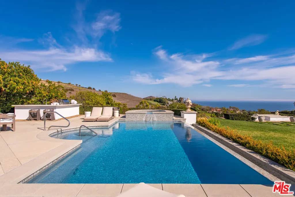6201 Murphy Way, Malibu, CA — listing photo 1