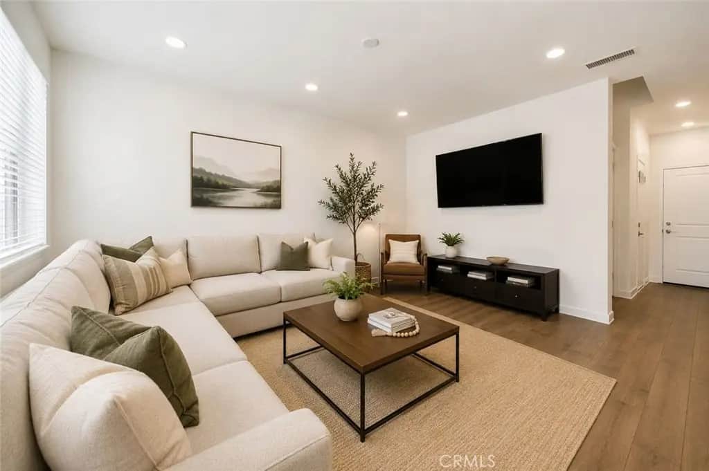 3934 Lavine 108, Corona, CA — listing photo 1