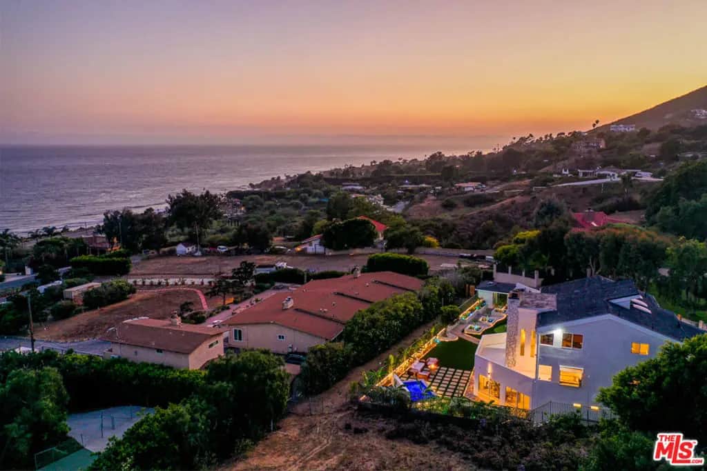31271 Bailard Road, Malibu, CA — listing photo 1