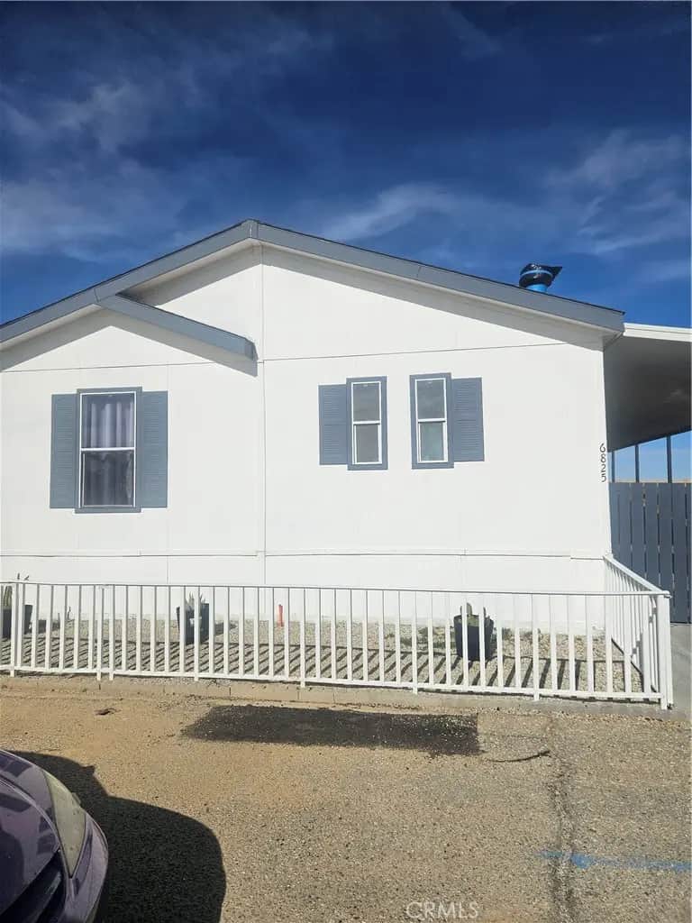 6825 Rea, California City, CA — listing photo 1
