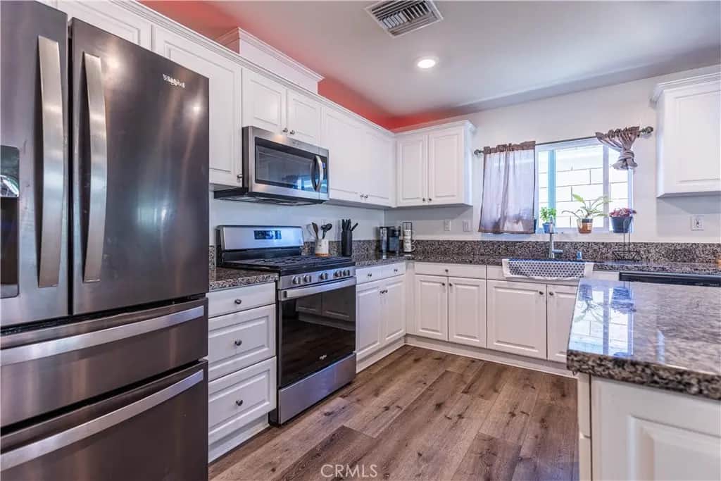 16664 Hawks Hill, Victorville, CA — listing photo 1