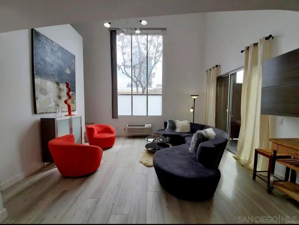 948 G Street 19, San Diego, CA — listing photo 1
