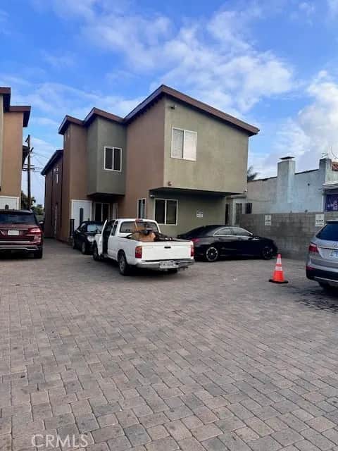 1737 W 37th Street, Los Angeles, CA — listing photo 1