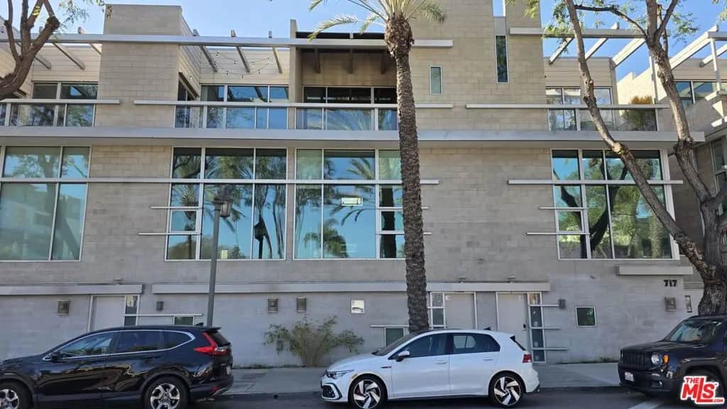 717 N Highland Avenue 9, Los Angeles, CA — listing photo 1