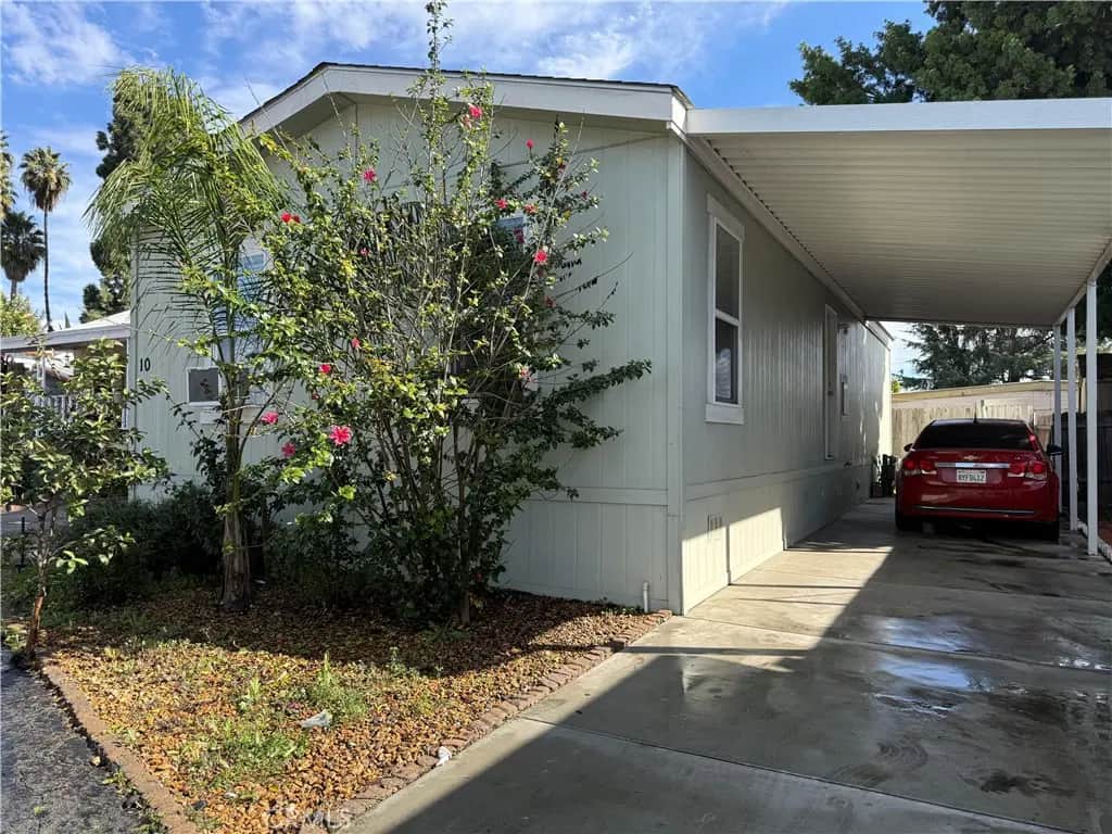 12700 Elliott Avenue 10, El Monte, CA — listing photo 1