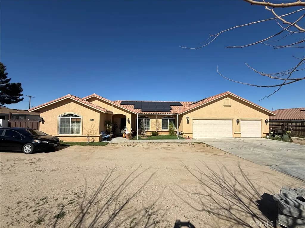 14930 Coalinga, Victorville, CA — listing photo 1