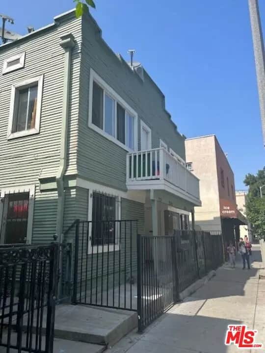 1137 S Union Avenue, Los Angeles, CA — listing photo 1