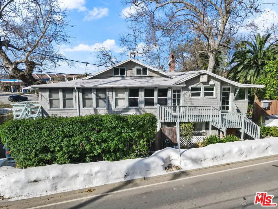 3945 Las Flores Canyon Road, Malibu, CA — listing photo 1