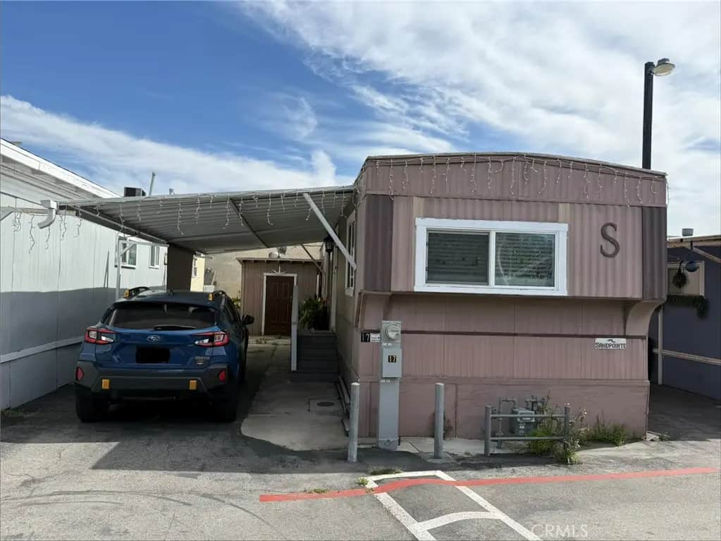 1618 W 132nd 17, Gardena, CA — listing photo 1