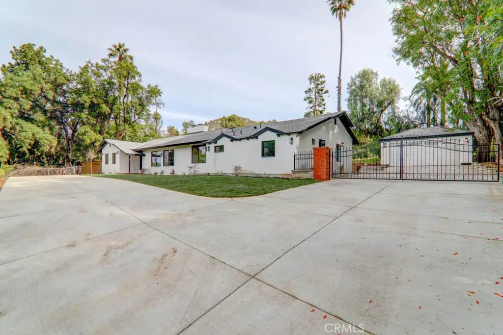 6174 Hawarden, Riverside, CA — listing photo 1