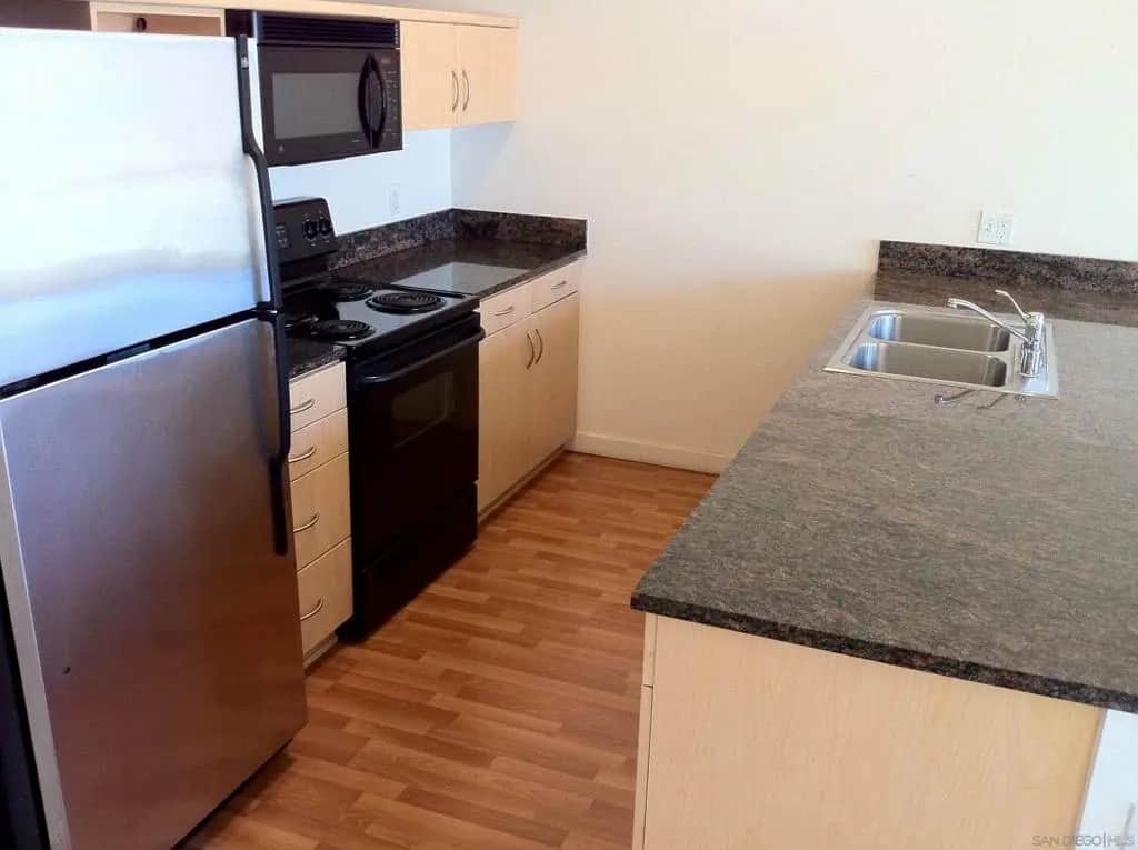 777 6Th Ave 413, San Diego, CA — listing photo 1