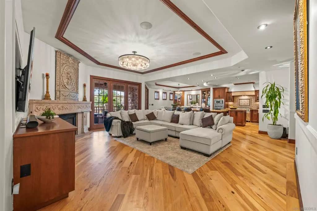 120 C Ave 206, Coronado, CA — listing photo 1