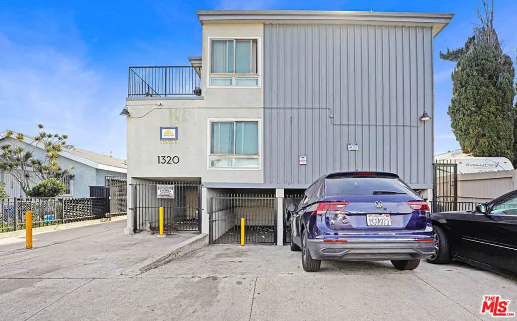 1320 W 97th Street, Los Angeles, CA — listing photo 1