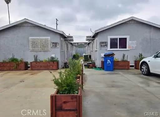 8129 S Hoover, Los Angeles, CA — listing photo 1