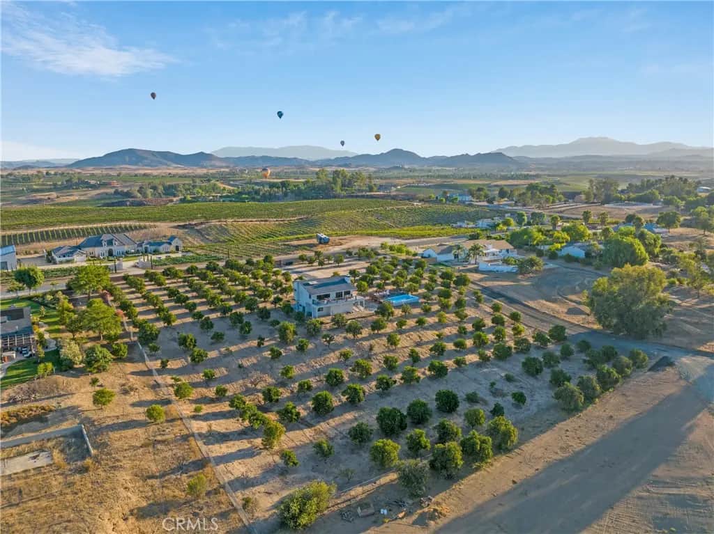 33851 Madera De Playa, Temecula, CA — listing photo 1