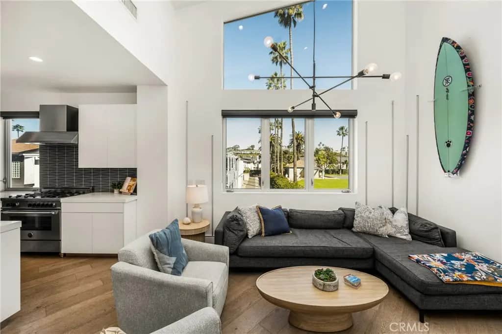 4405 Channel Place, Newport Beach, CA — listing photo 1