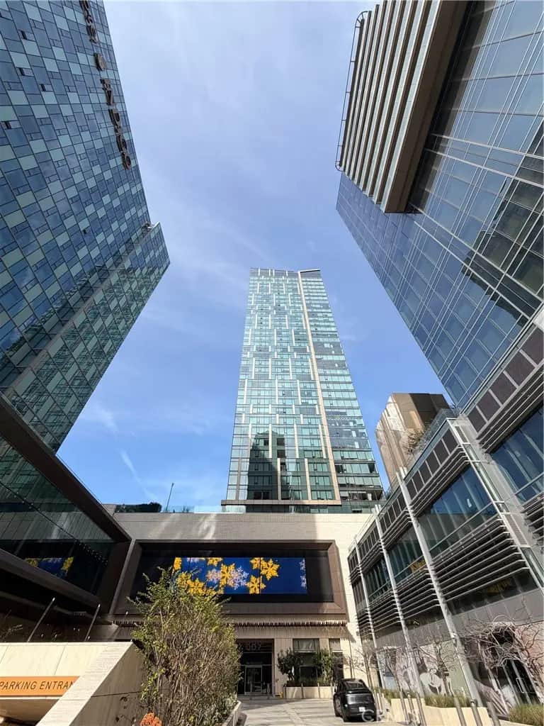 889 Francisco Street 3205, Los Angeles, CA — listing photo 1