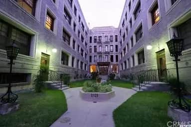 2121 James M Wood Boulevard 205, Los Angeles, CA — listing photo 1