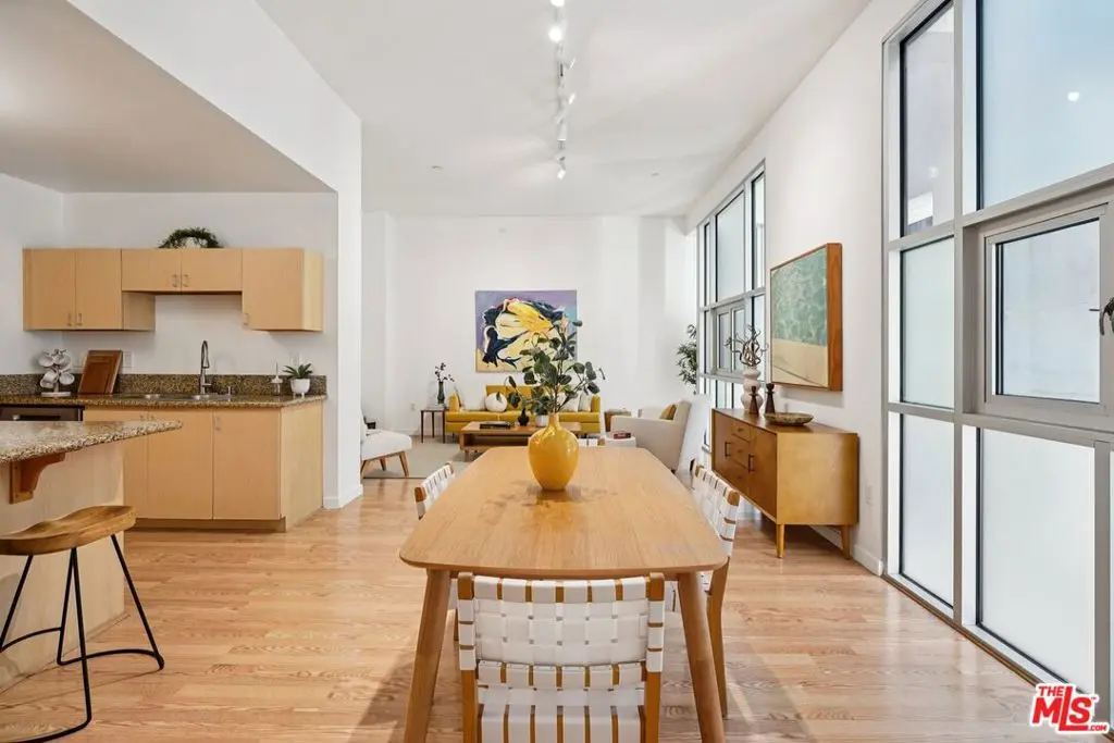 630 W 6th Street 505, Los Angeles, CA — listing photo 1