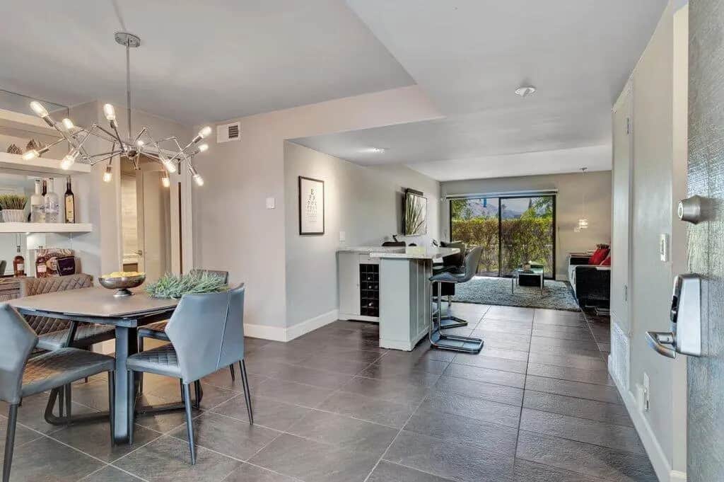 1050 E Ramon Road 3, Palm Springs, CA — listing photo 1