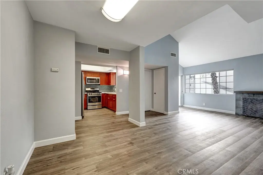 20155 Keswick 209, Winnetka, CA — listing photo 1