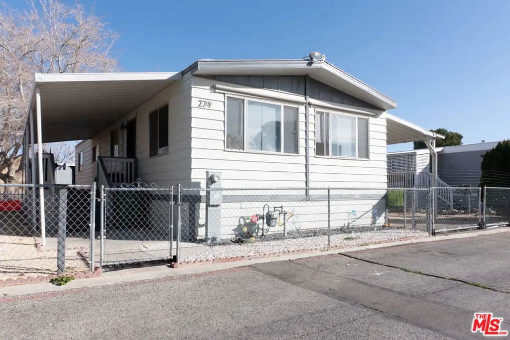45800 45800 Challenger Way 279, Lancaster, CA — listing photo 1